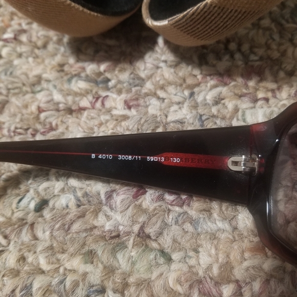 Authentic Burberry Sunglasses main image 4